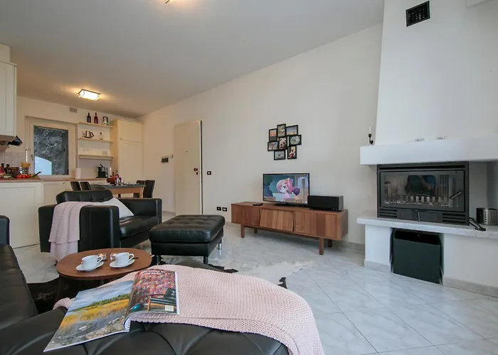 Sonenga Panoramic Terrace * メナッジョ