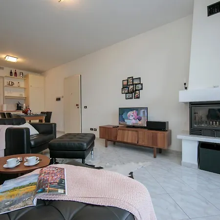 Sonenga Panoramic Terrace * 梅纳焦