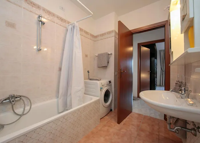 Sonenga Panoramic Terrace * メナッジョ